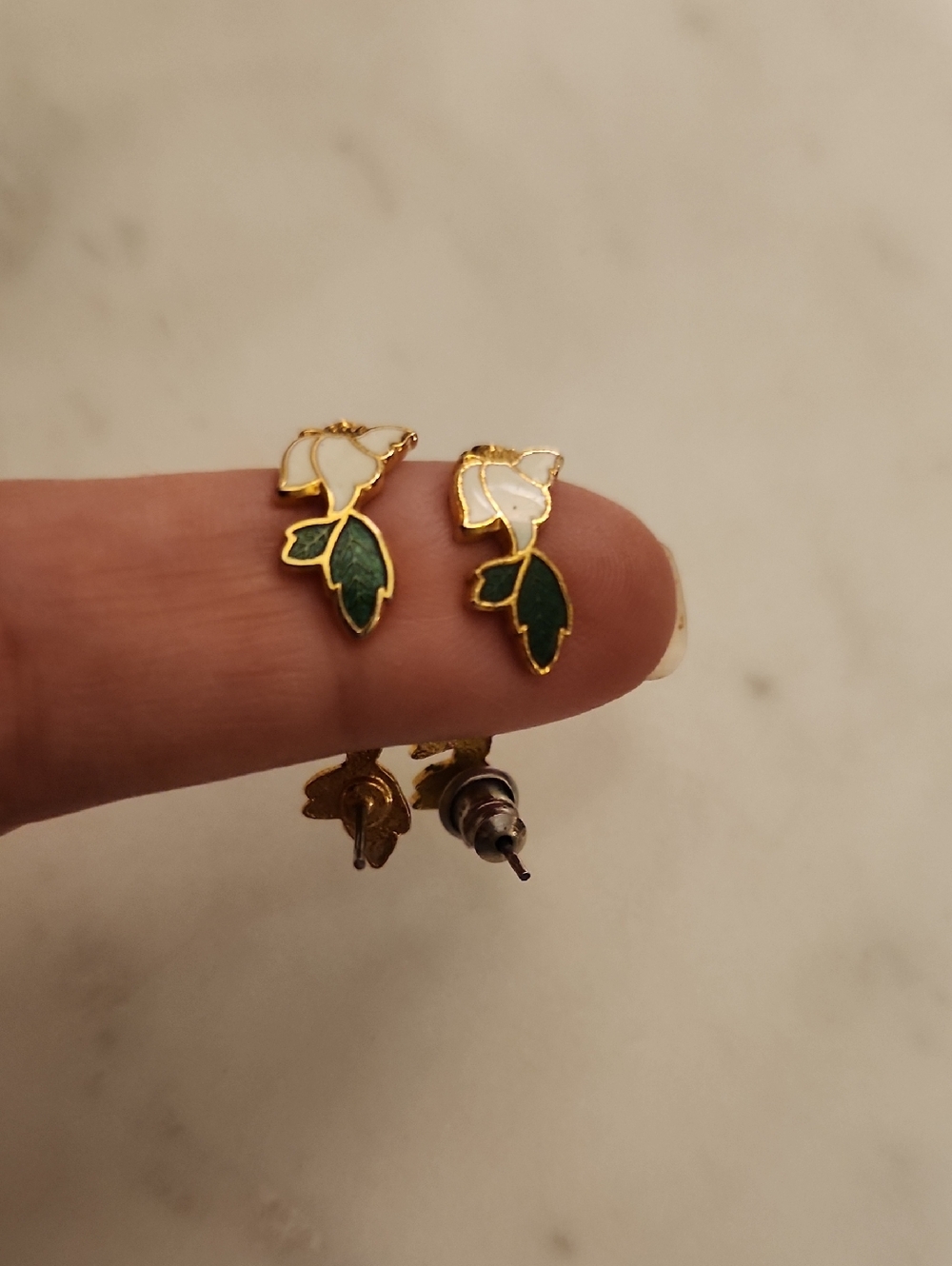 Gold-Tone Floral Enamel Hoop Earrings in Green, White & Red Leaves & Flowers - Picture 3 of 9